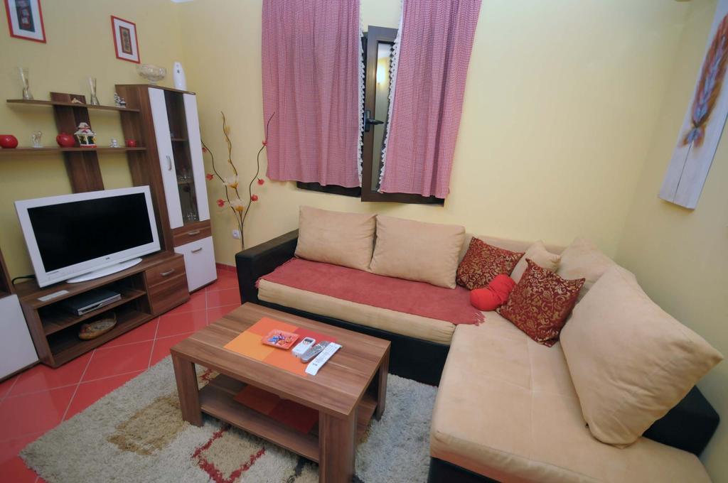 Bjelica Apartments Kotor Habitación foto