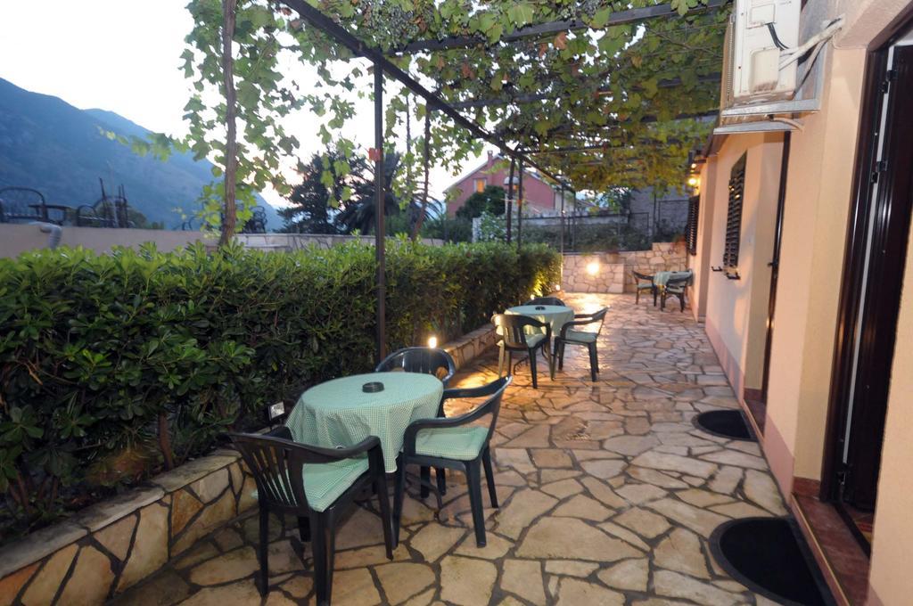 Bjelica Apartments Kotor Habitación foto